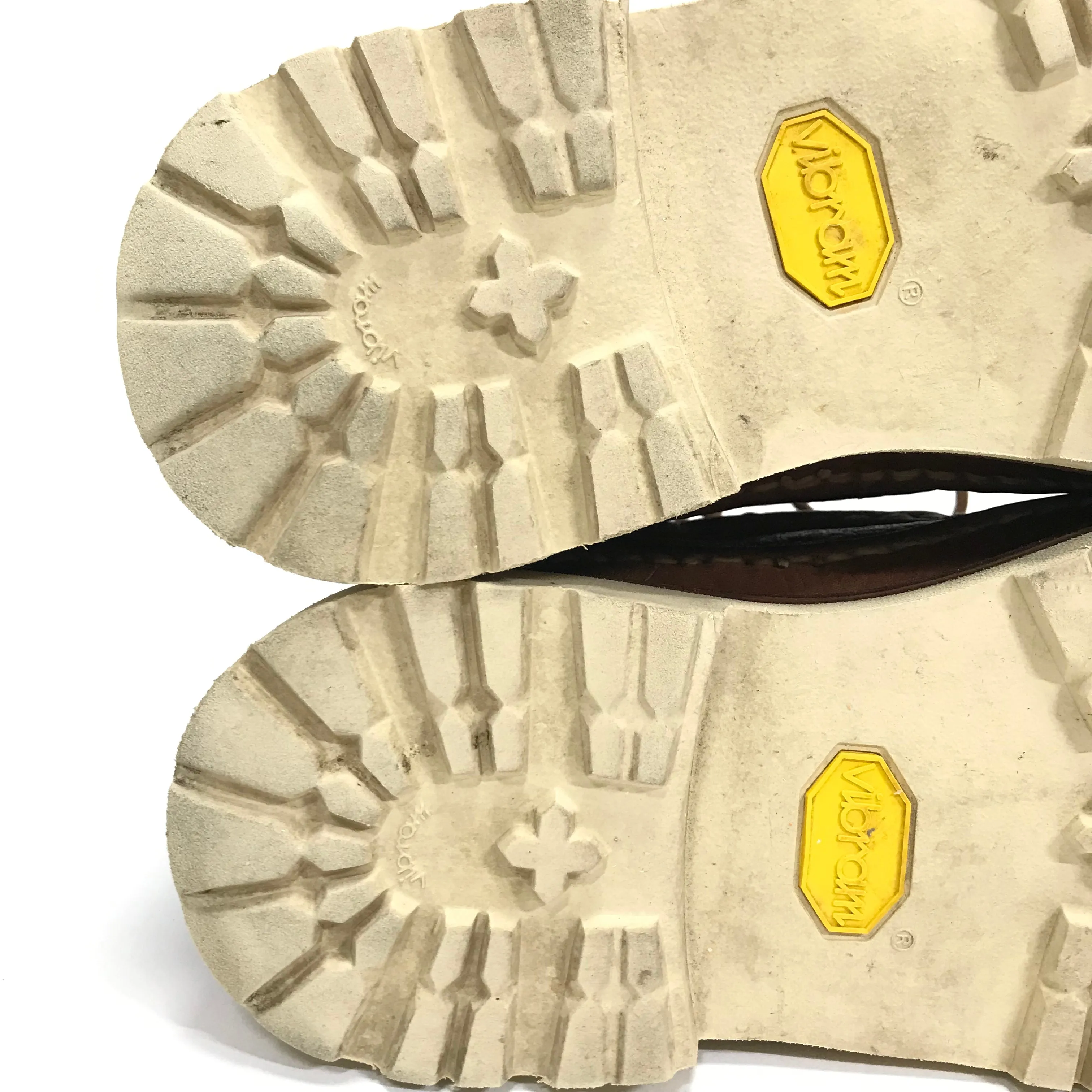 [9.5] Visvim Grizzly Boots Mid Folk Brown
