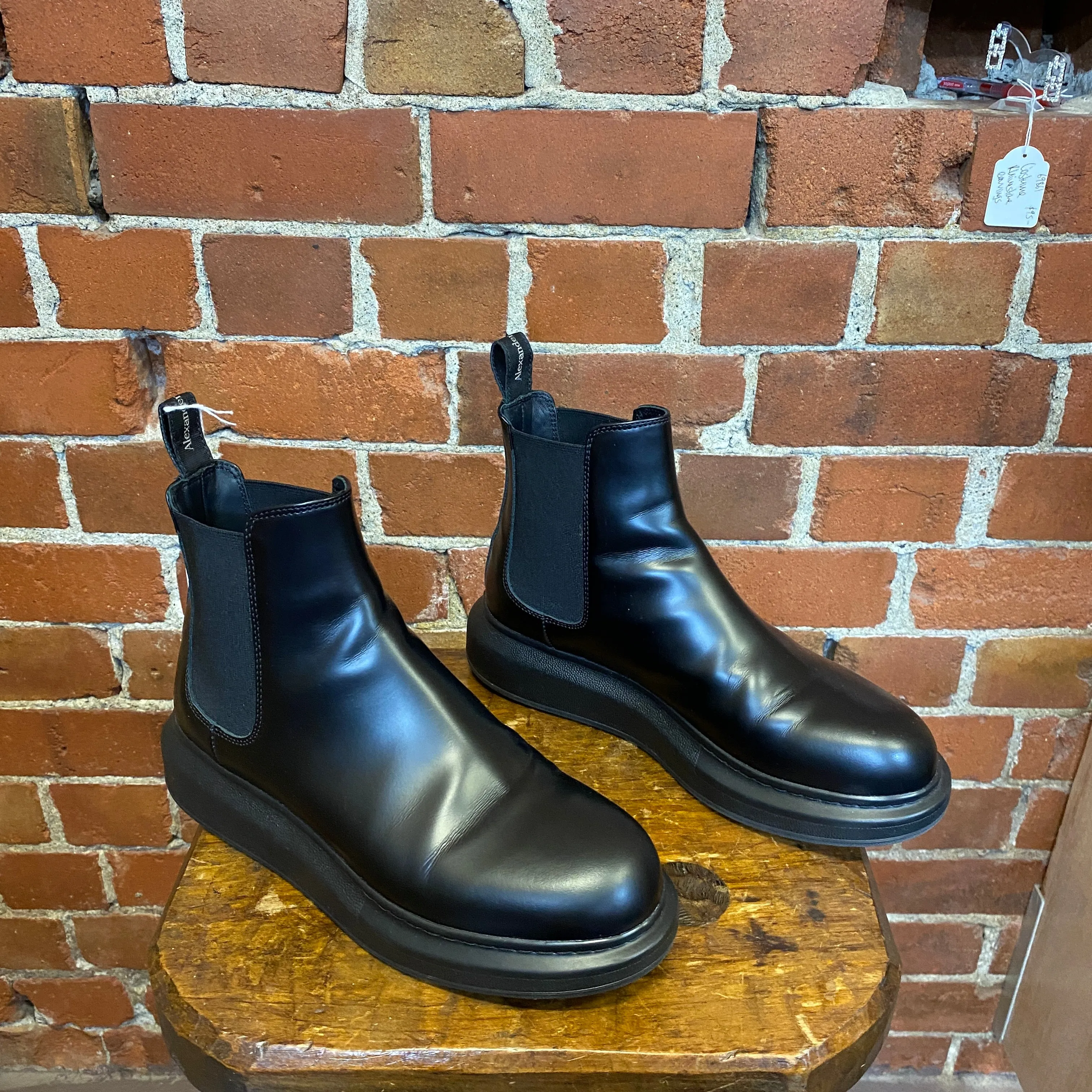 ALEXANDER MCQUEEN leather boots