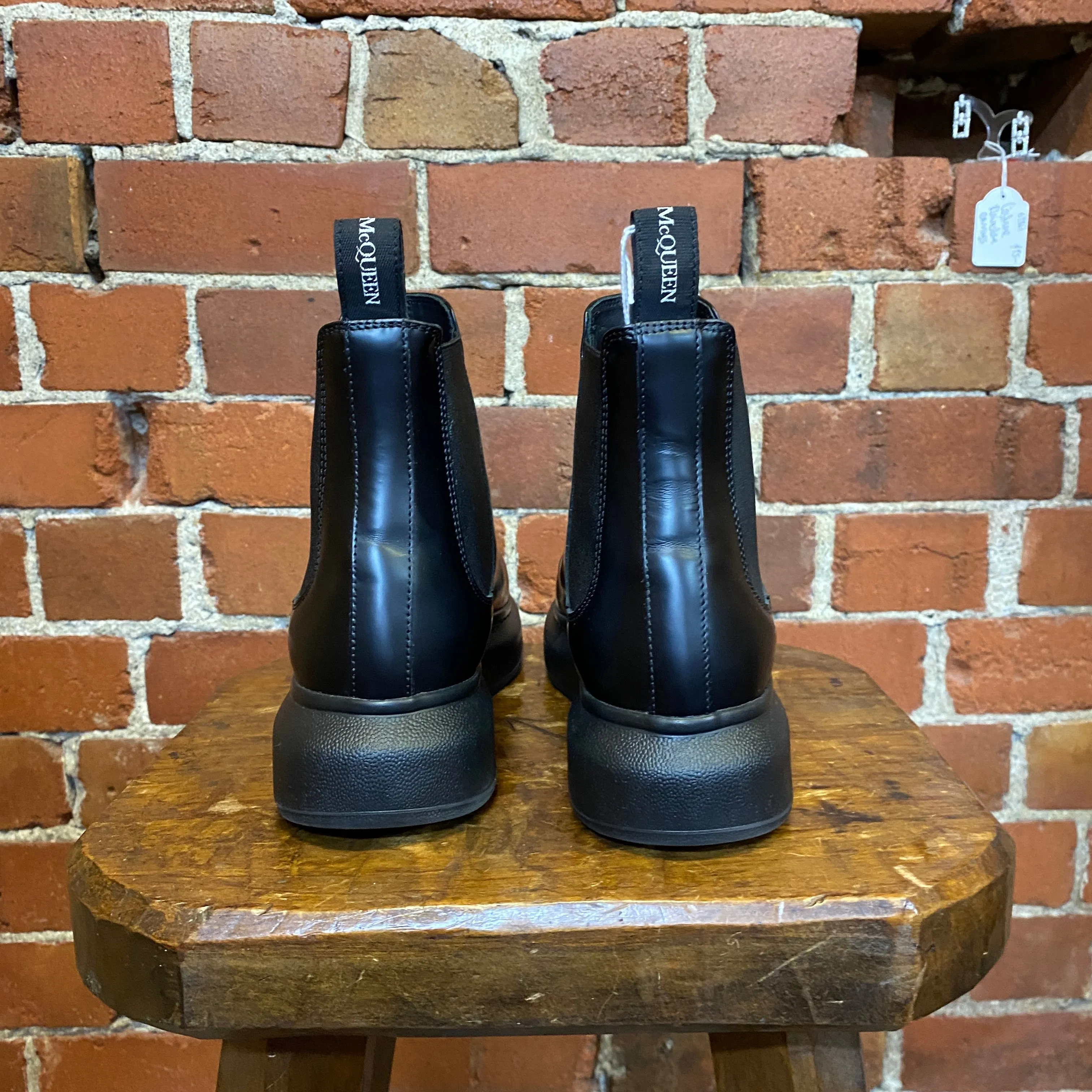 ALEXANDER MCQUEEN leather boots