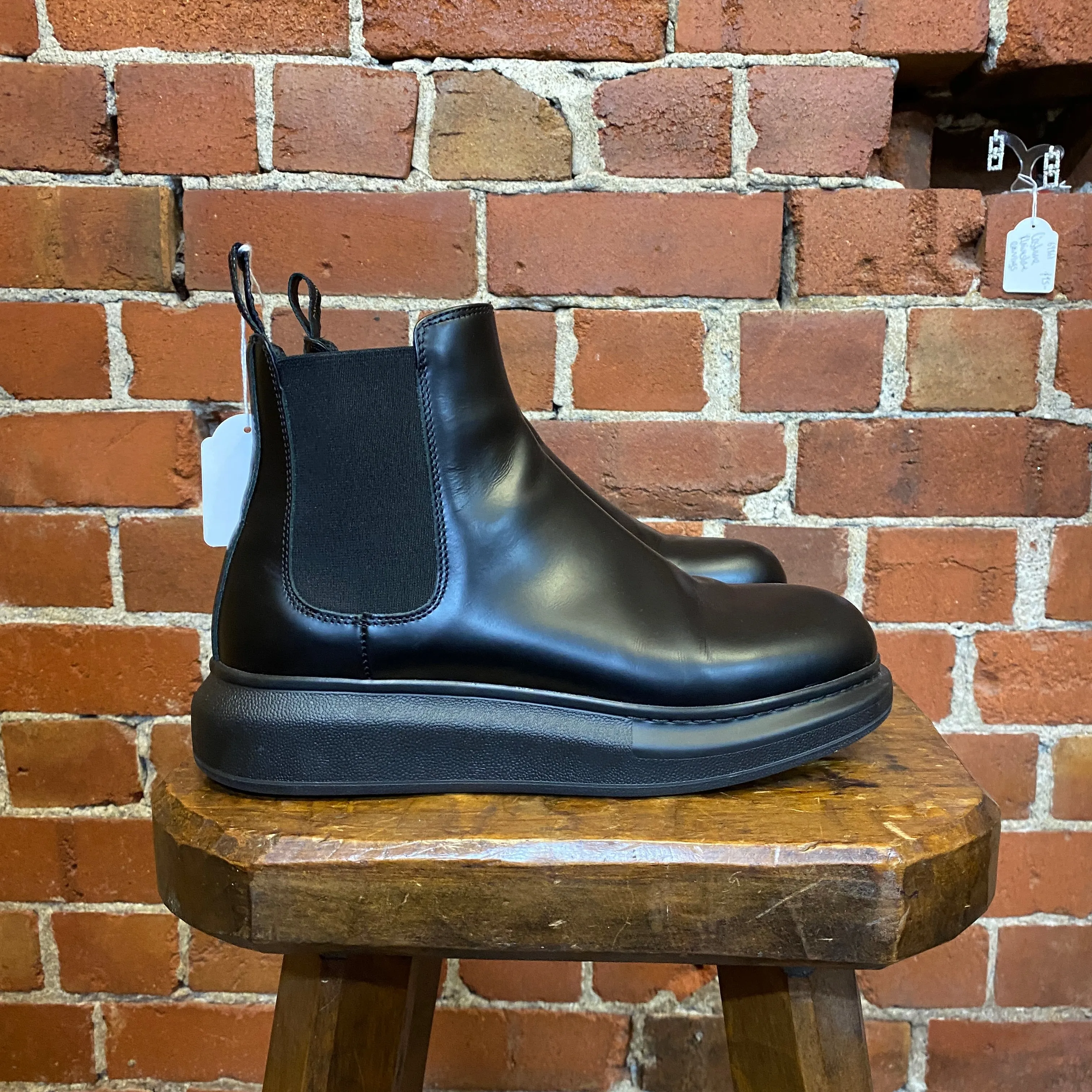 ALEXANDER MCQUEEN leather boots