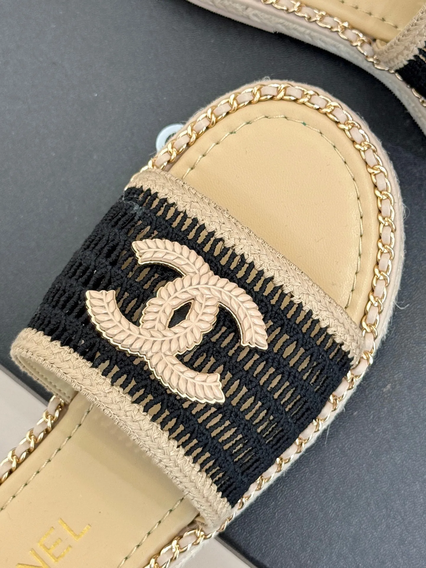 CC Mesh Hollow Chain Double C Thick-Soled Slippers 20mm Beige Black 265646