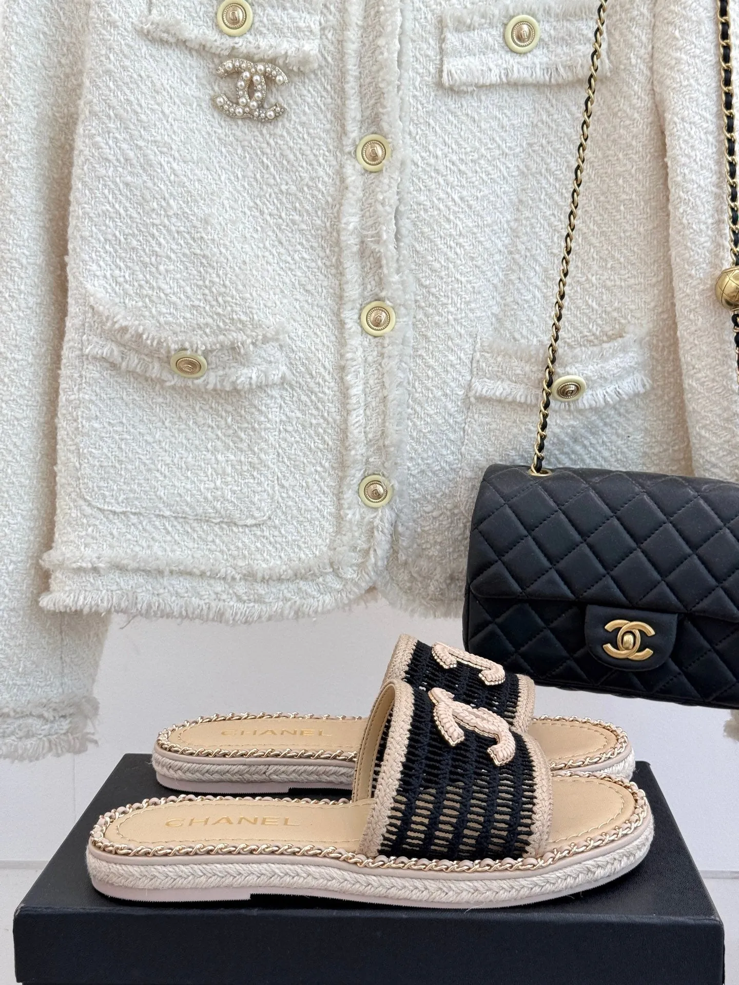 CC Mesh Hollow Chain Double C Thick-Soled Slippers 20mm Beige Black 265646