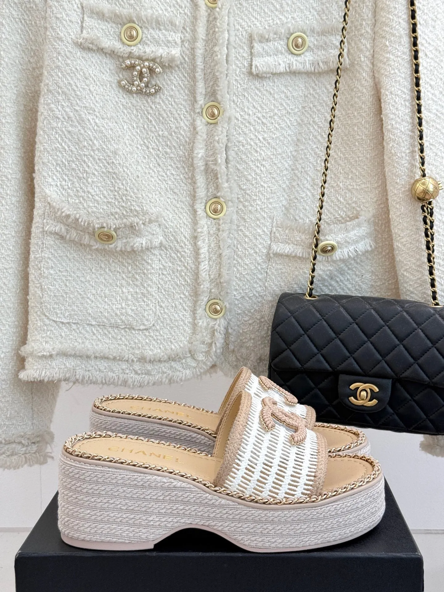 CC Mesh Hollow Chain Double C Thick-Soled Slippers 70mm Beige White 265648