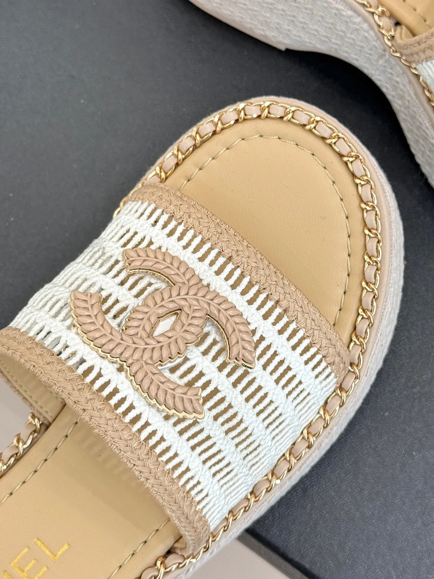 CC Mesh Hollow Chain Double C Thick-Soled Slippers 70mm Beige White 265648