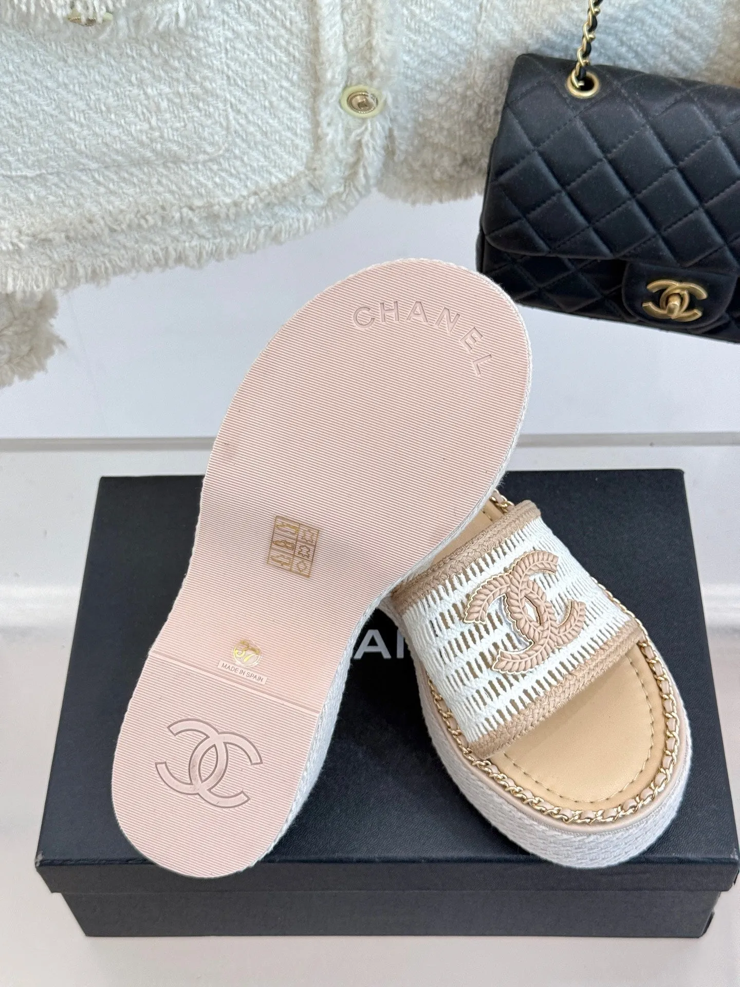 CC Mesh Hollow Chain Double C Thick-Soled Slippers 70mm Beige White 265648
