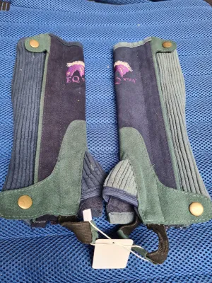EQ VVS children’s chaps age 8 navy and green ✅️