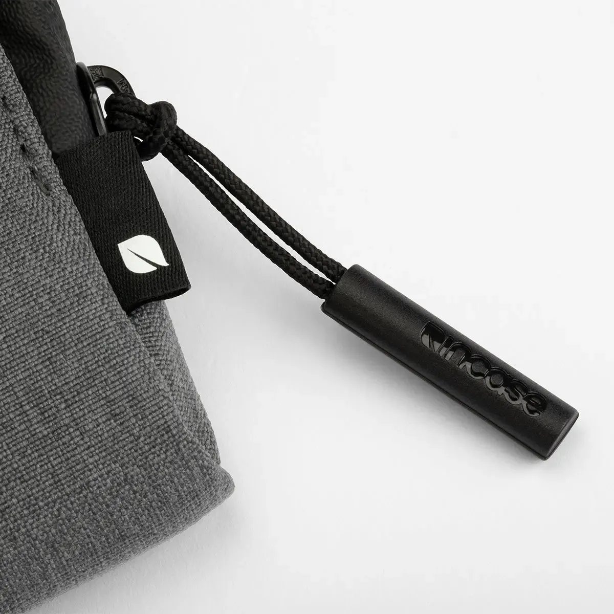 Facet Sleeve with Recycled Twill for 16" MacBook Pro (2019)