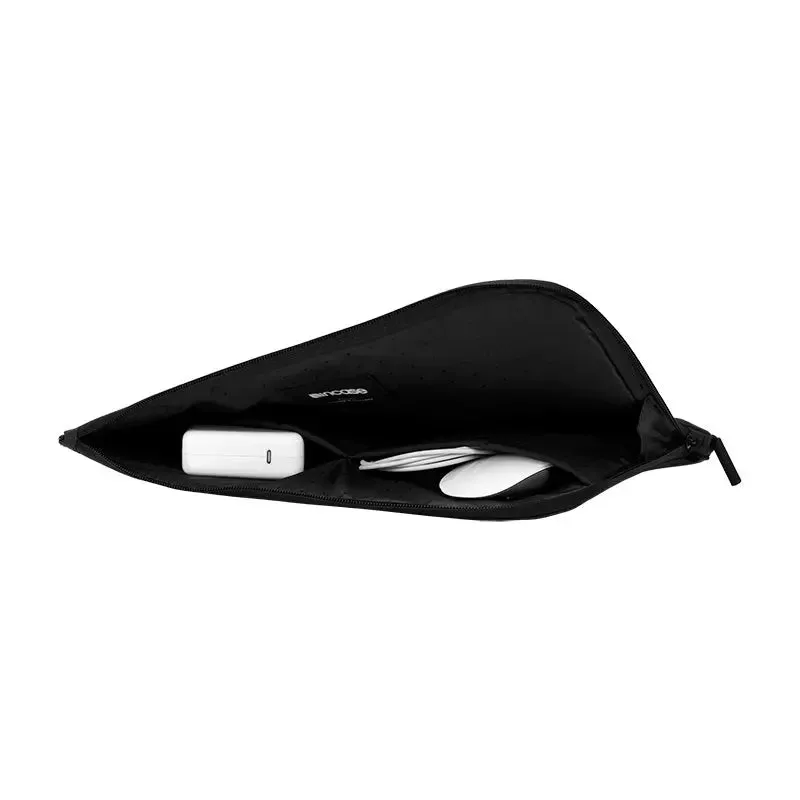 Facet Sleeve with Recycled Twill for 16" MacBook Pro (2019)