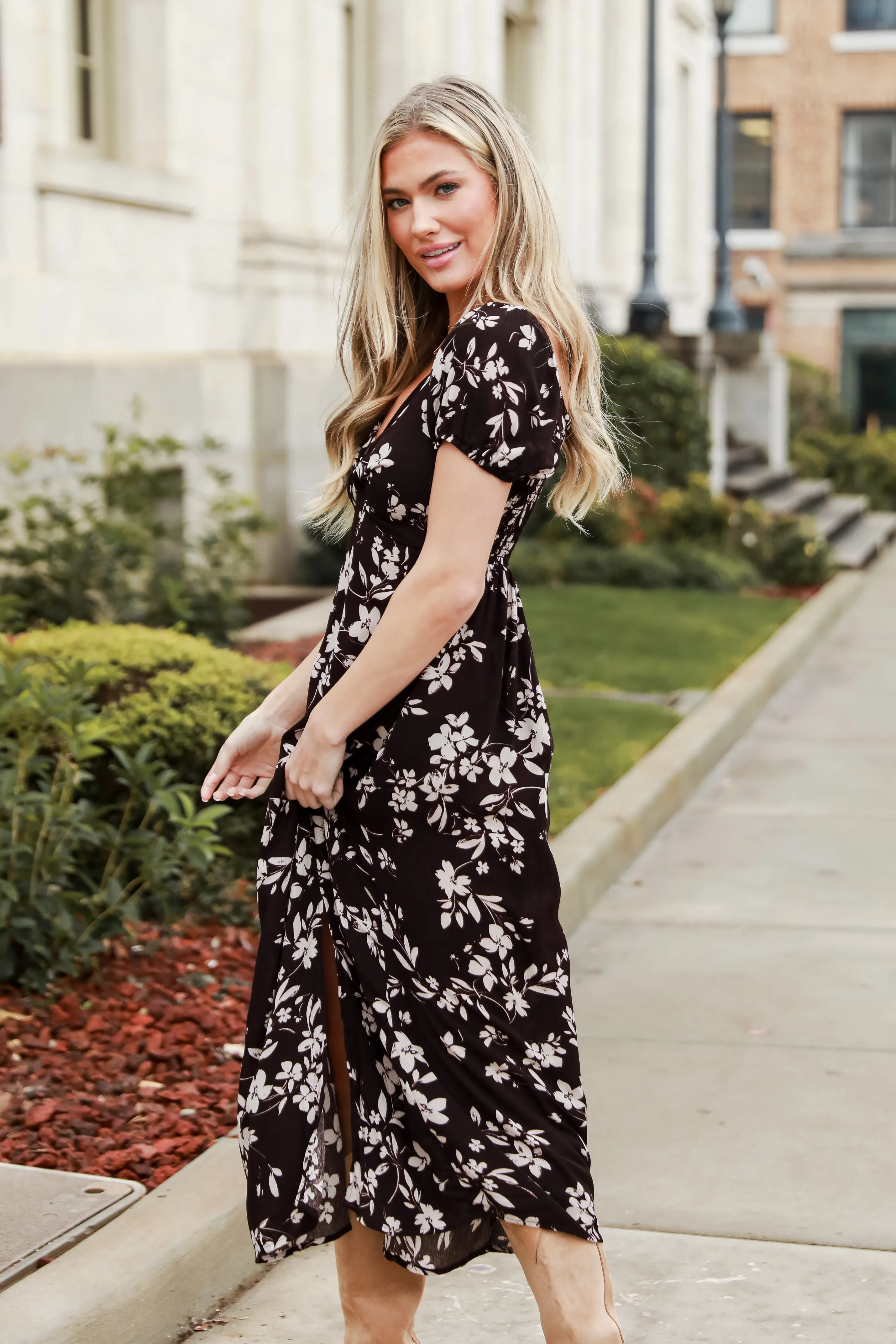 FINAL SALE - In A Fairytale Black Floral Midi Dress