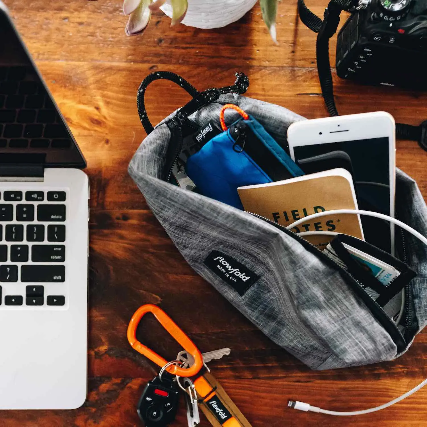 Flowfold Aviator Dopp Kit Charcoal Gray - Travel Toiletries Bag for Men