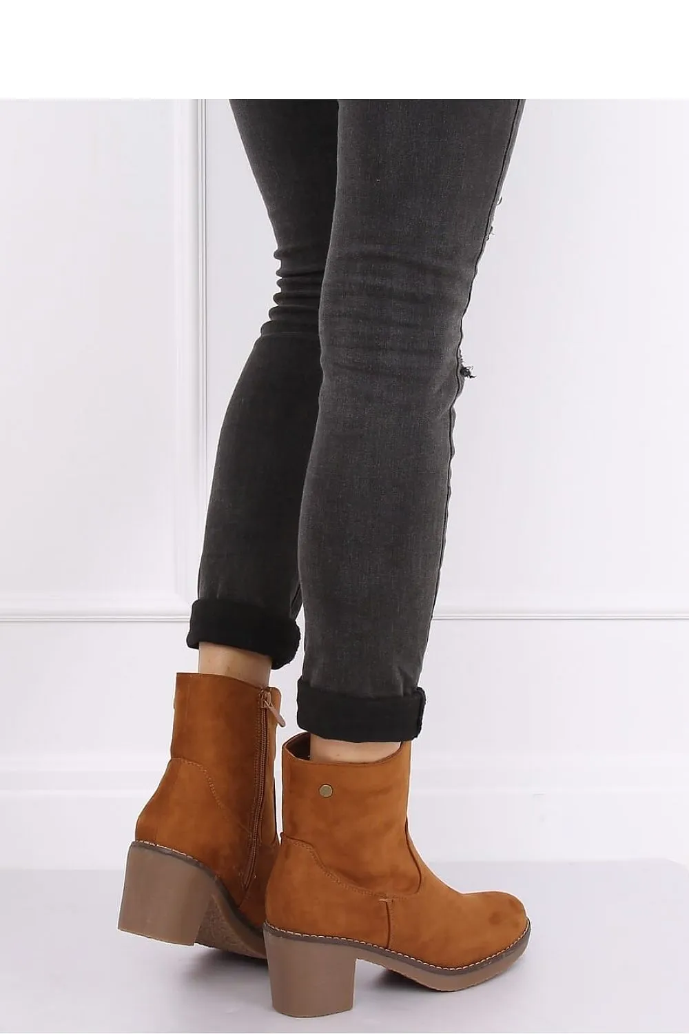 Heel boots
