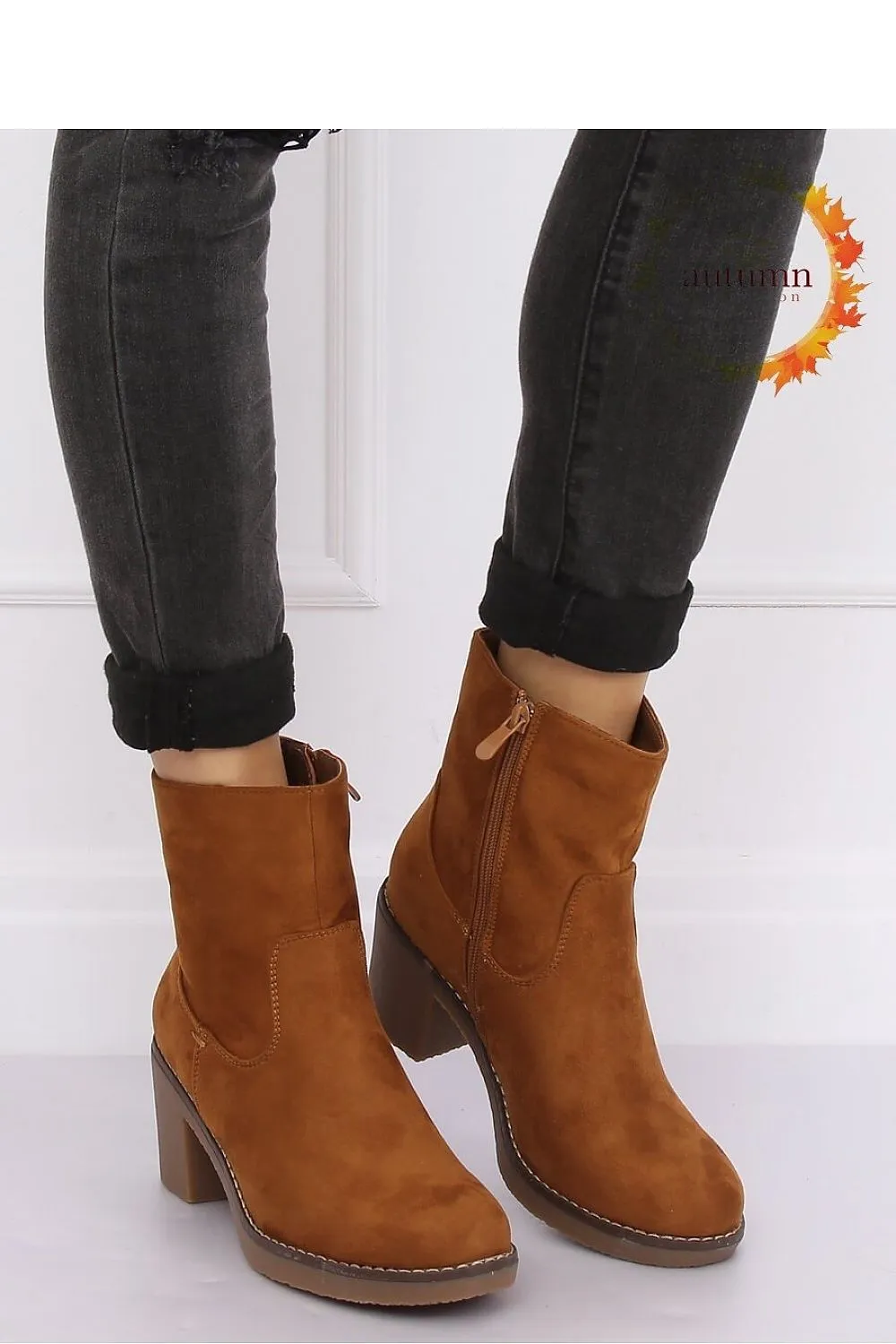 Heel boots