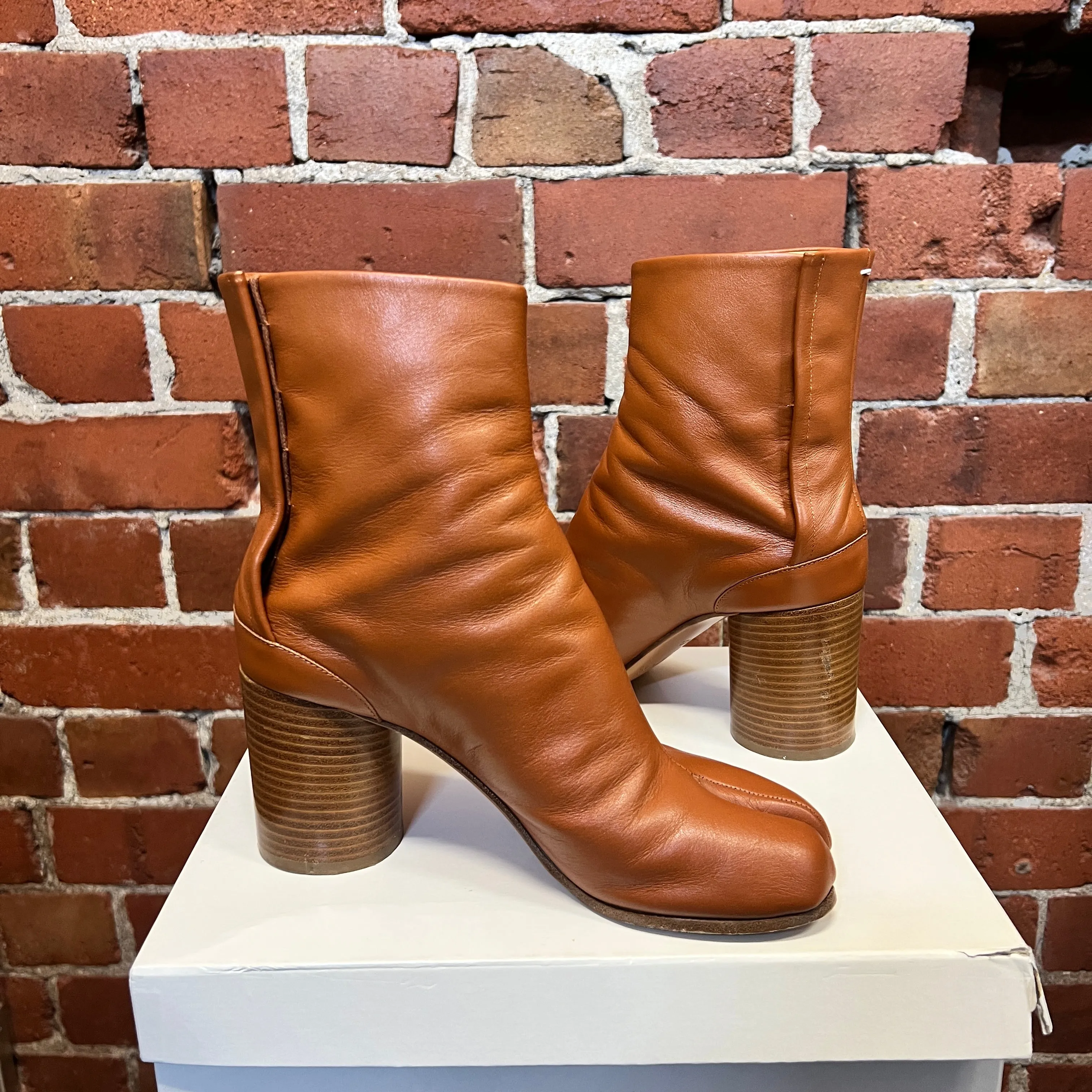 MARTIN MARGIELA Tabi boots 38