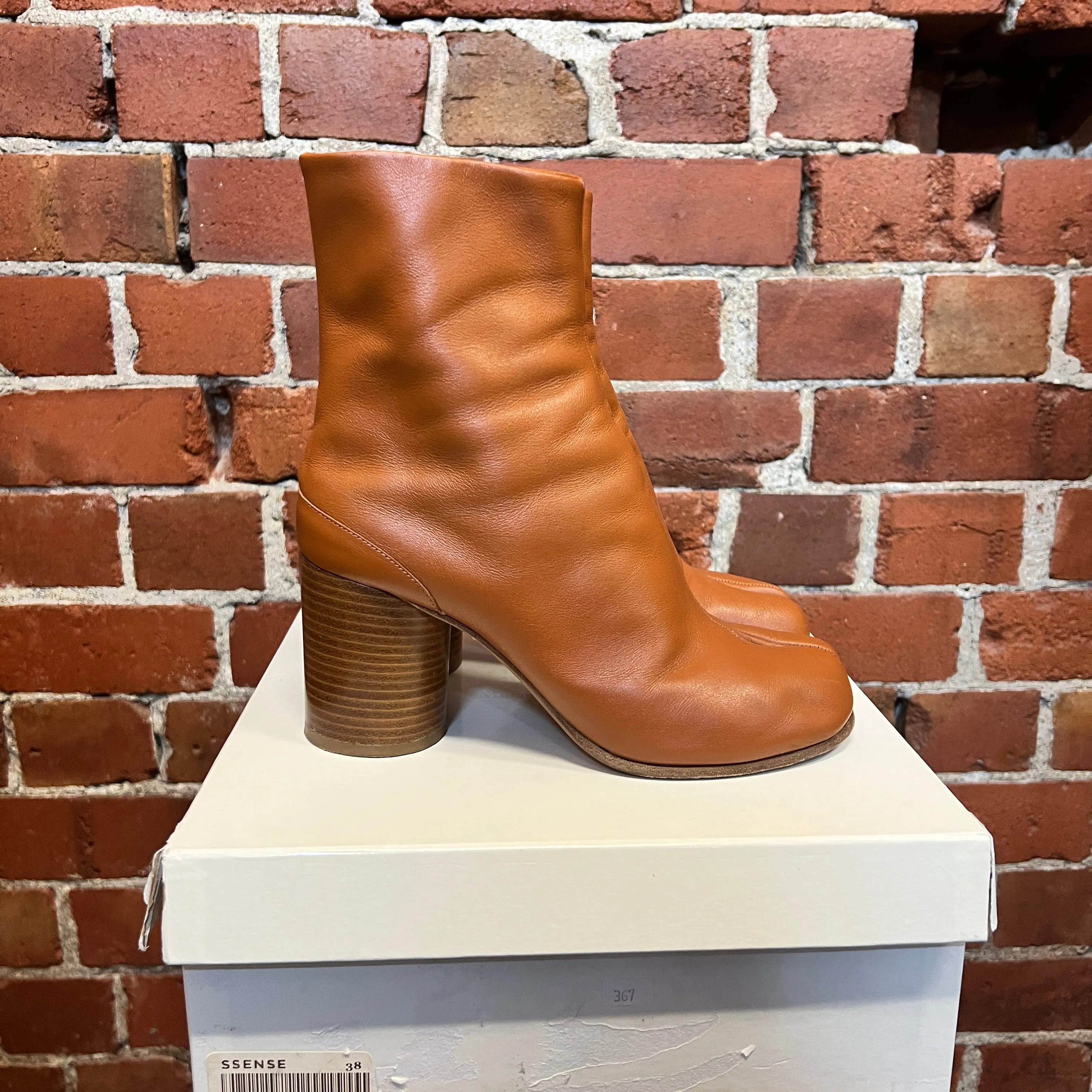 MARTIN MARGIELA Tabi boots 38