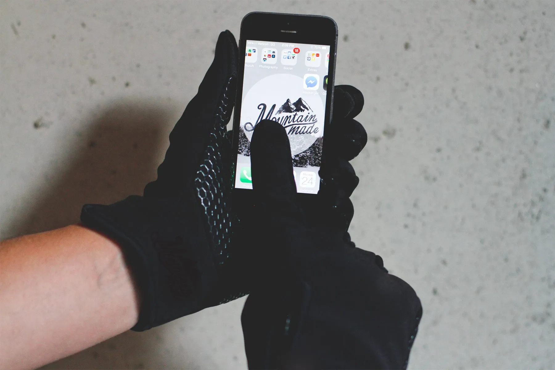 Mountain Made Cold Weather Gloves (Single)