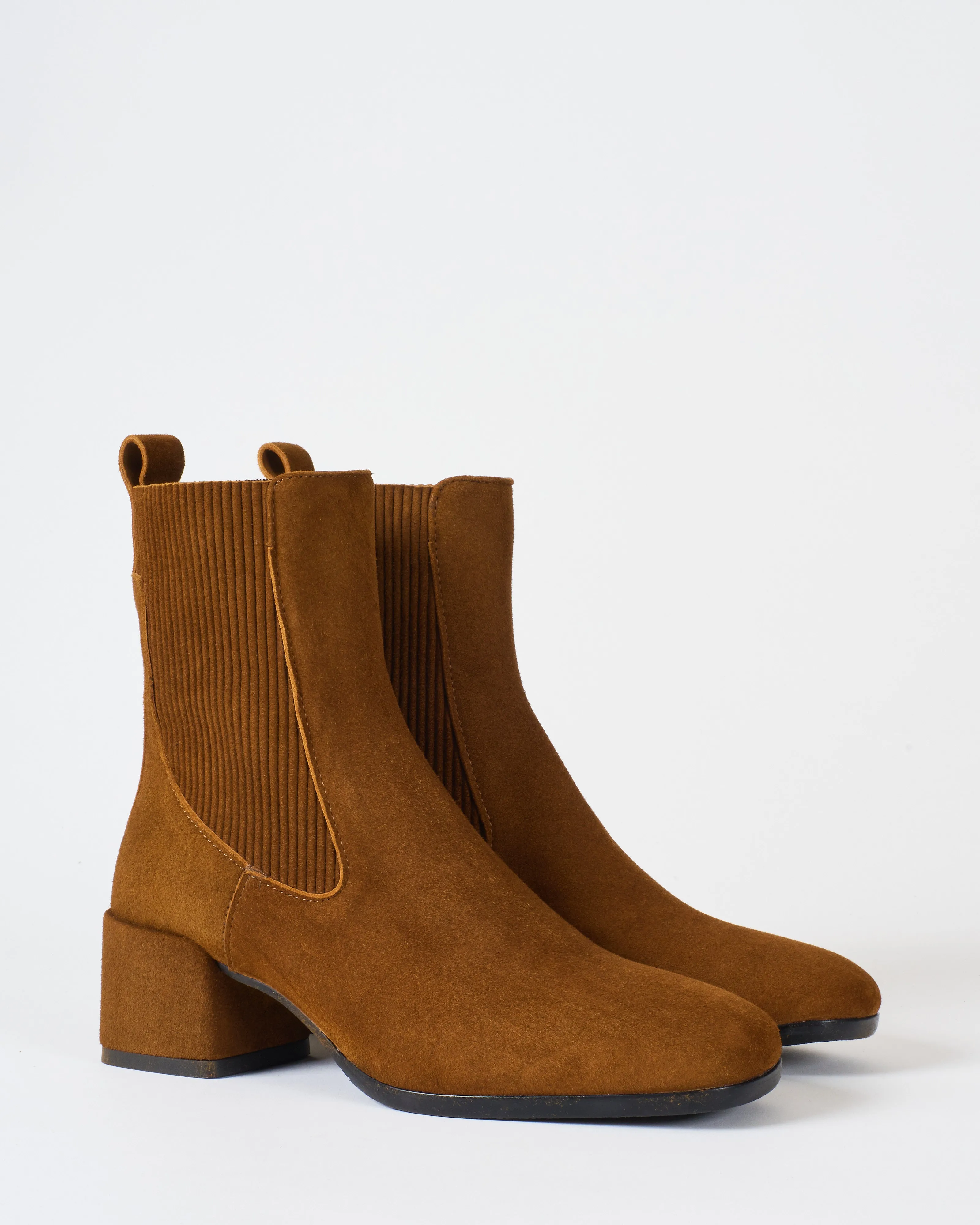 niki elasticcro boot