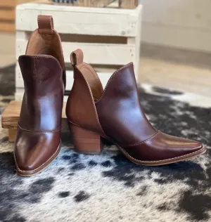 Nocona Micki Brunette SM Cowhide Booties