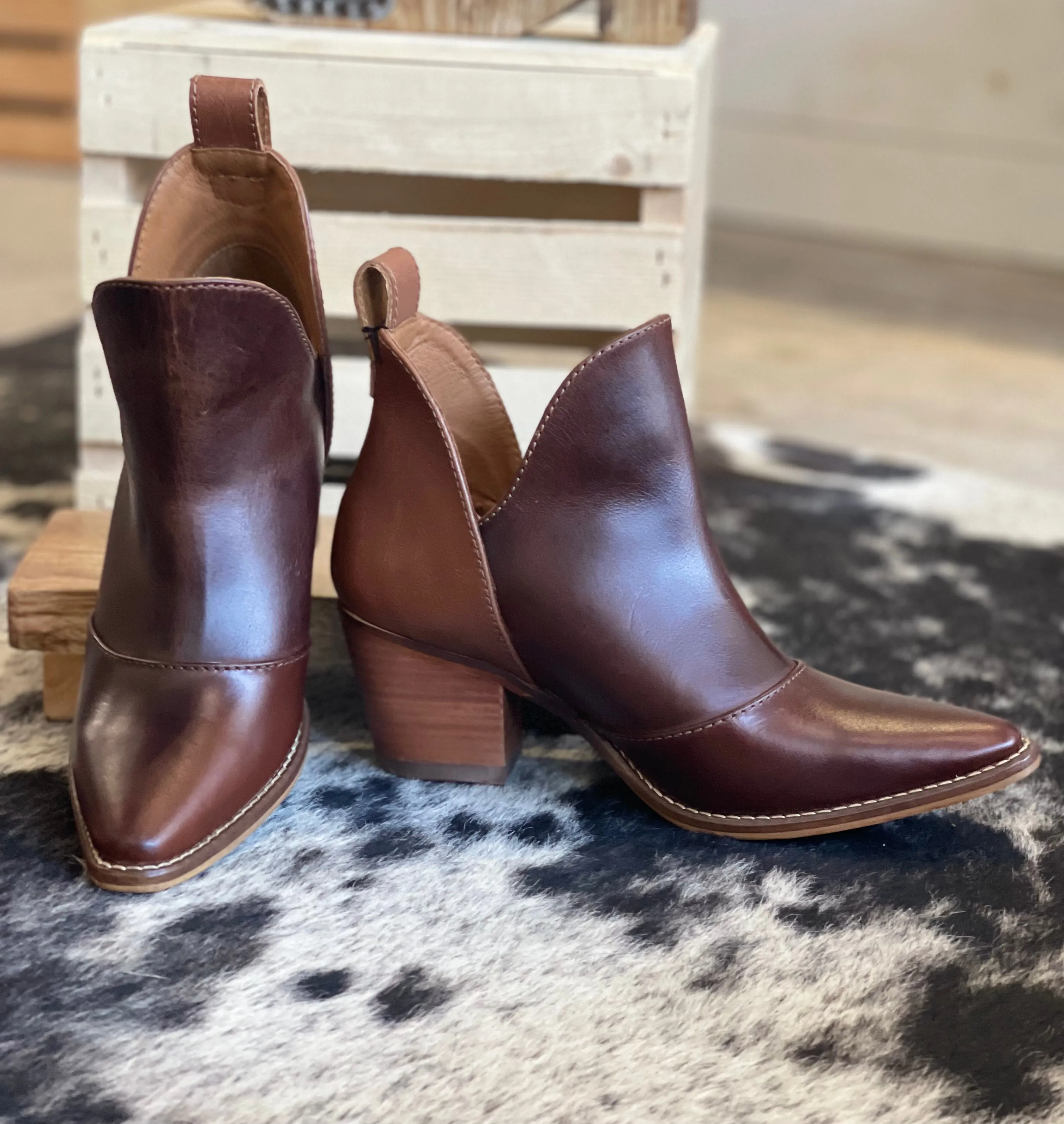 Nocona Micki Brunette SM Cowhide Booties
