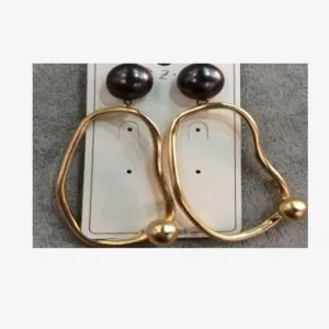 Simple Temperament Earrings In Black and Golden Color Price For One Pair