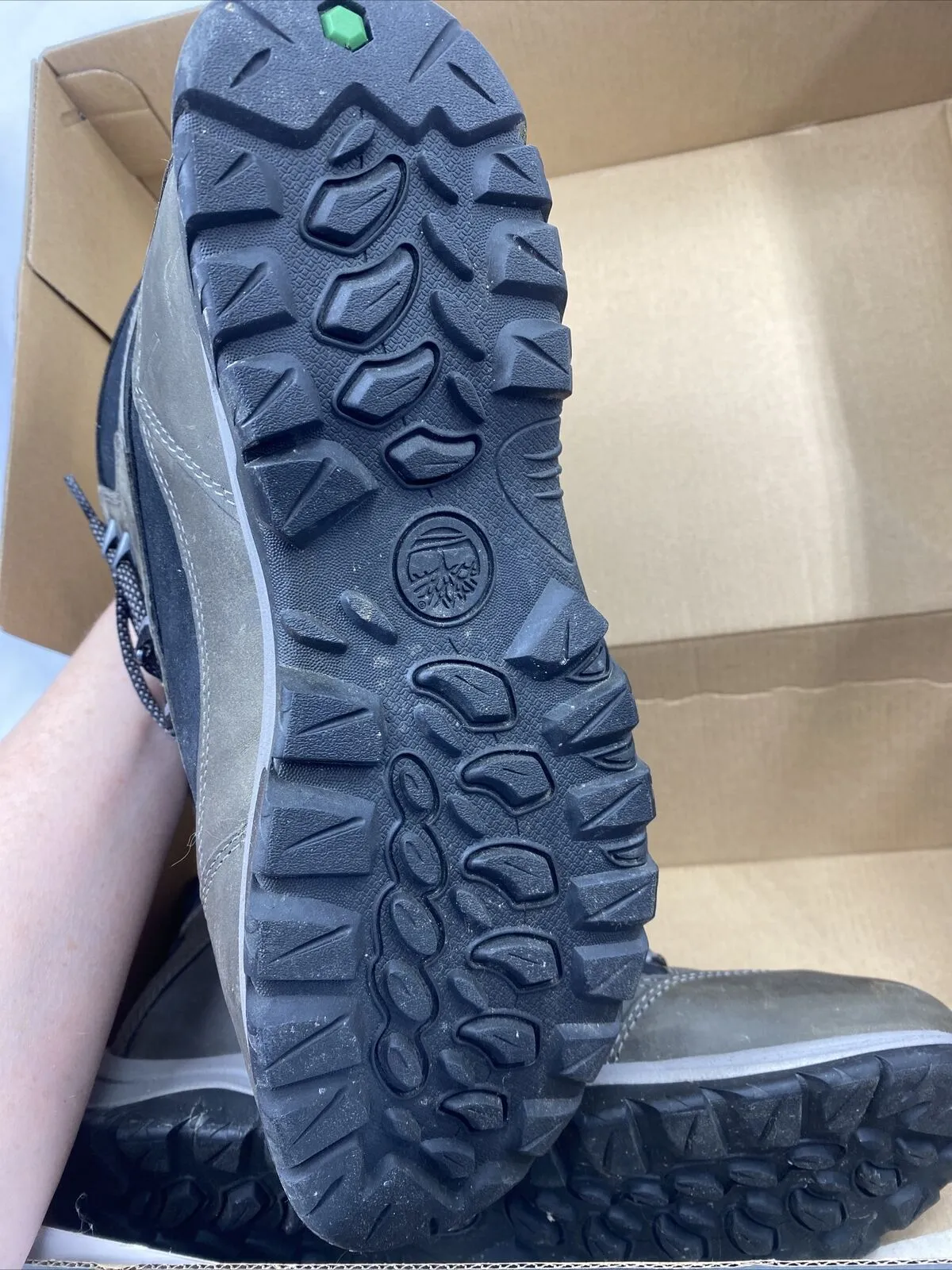 Timberland 9 WOMEN'S MT. MADDSEN WATERPROOF WINTER HIKING BOOT GREY