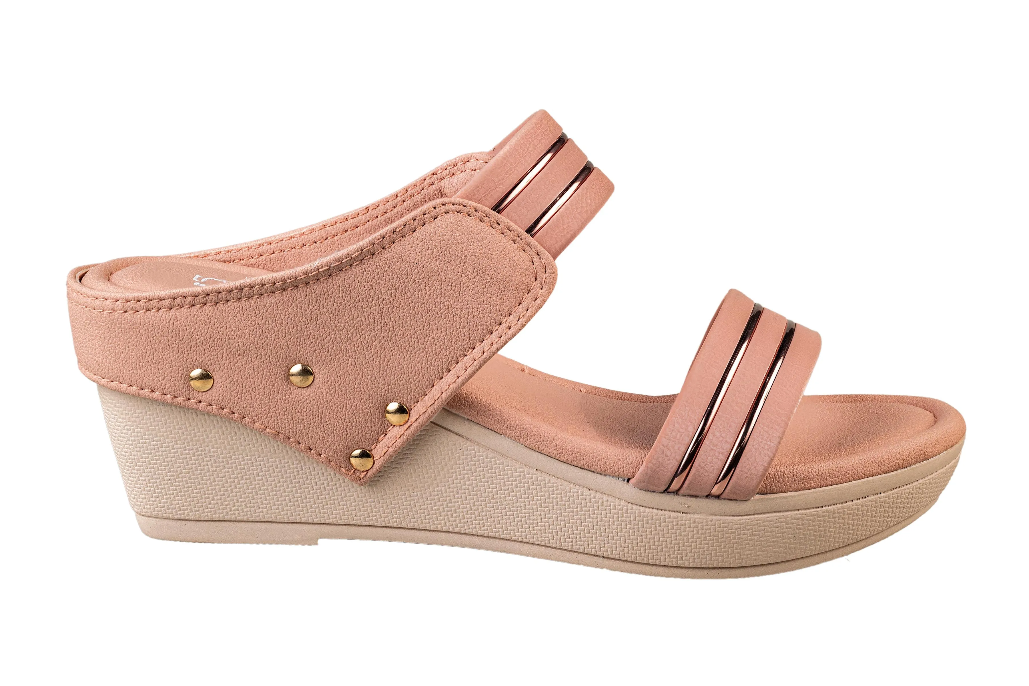 Trendz Ladies Peach Chappal