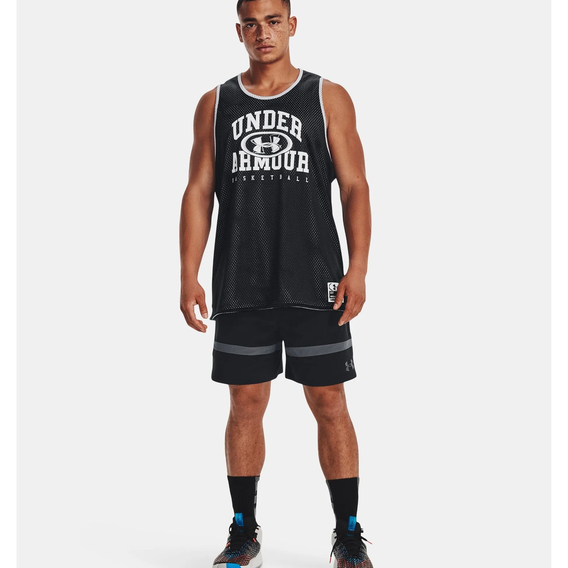UA Baseline Woven Short II