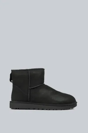 UGG CLASSIC MINI II BOOT WOMEN'S BLACK