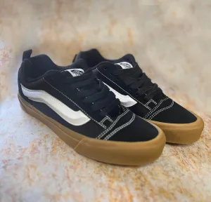 Vans Knu Skool Shoes Black / Gum
